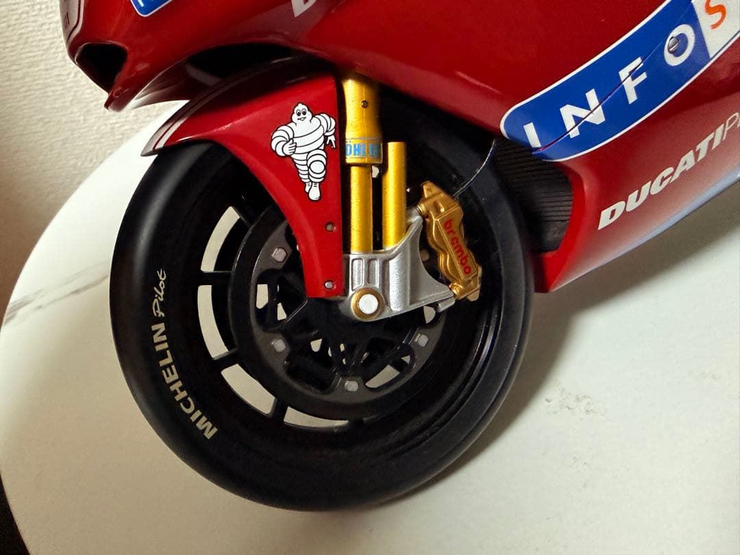 希少・1/6】ドゥカティ Desmosedici GP3 金属製模型 - メルカリ