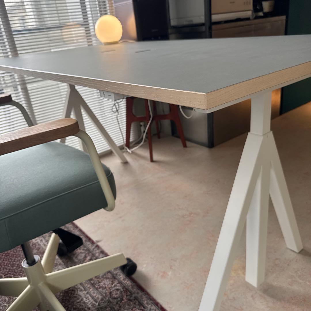 美品 String Furniture 三脚型木製パソコンデスク テーブル - メルカリ