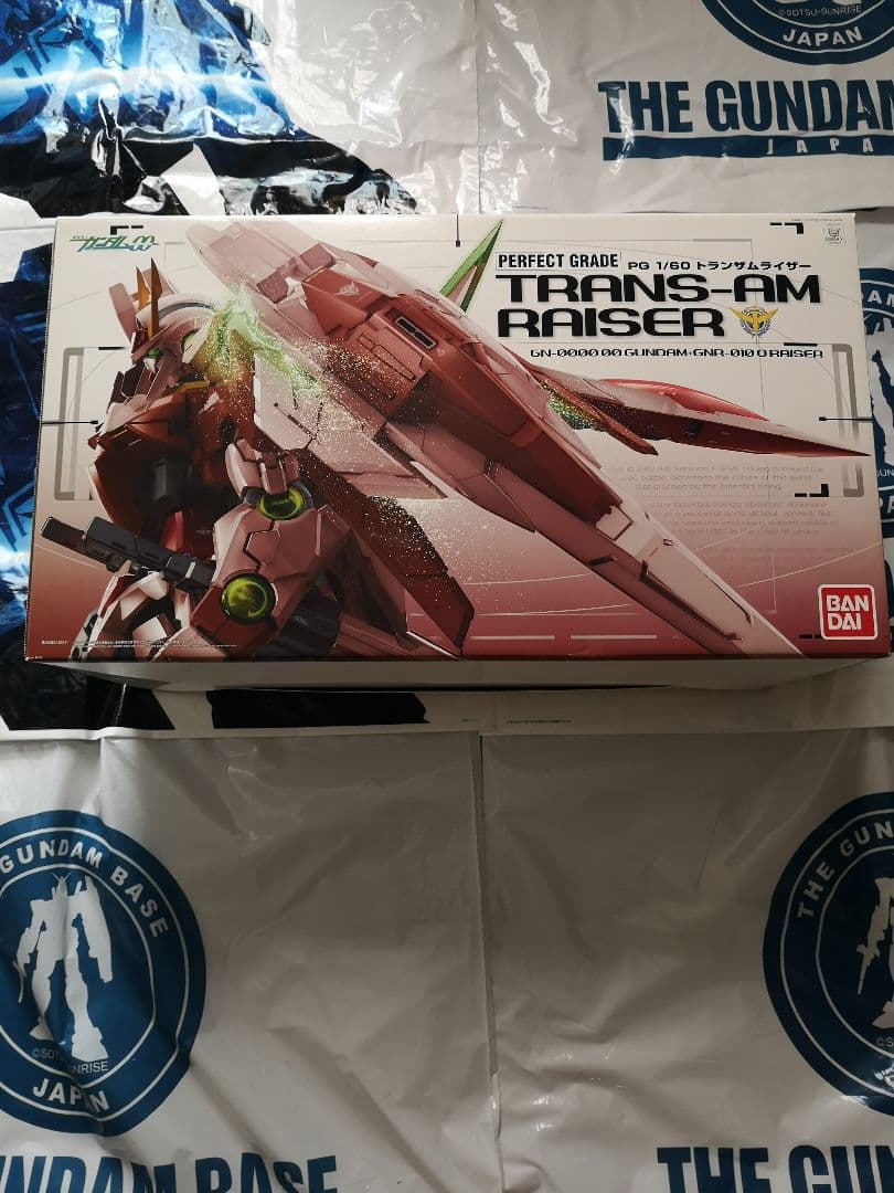 PG　トランザムライザー　ガンダム　ガンプラ ガンプラ「PG トランザムライザー」が再販！「MG シェンロンガンダム