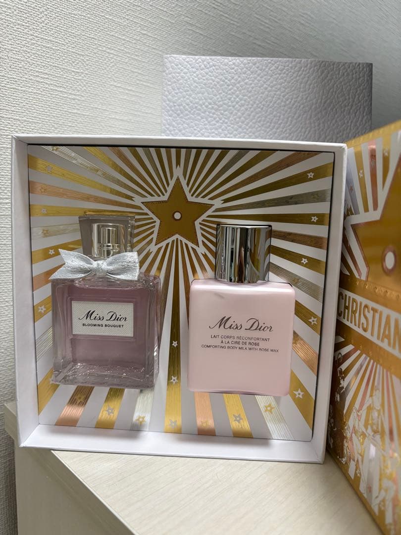 Miss Diorコフレ 香水ボディクリームセット Amazon.co.jp: 【国内正規品】DIOR ディオール ミス ディオール