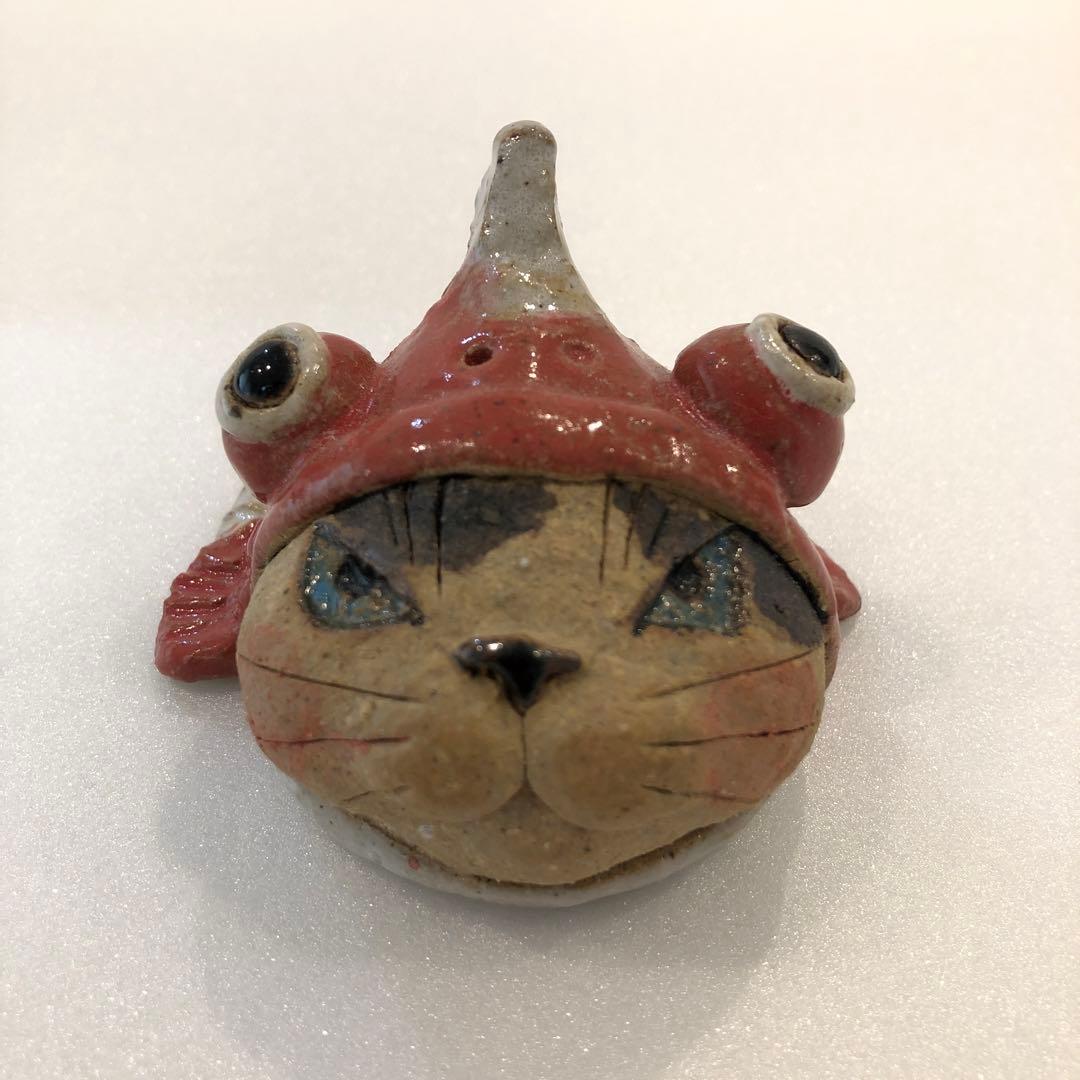 【新品】人気作家 岡村洋子 猫かぶりシリーズ 金魚 赤 置物 焼き物 新品】人気作家 岡村洋子 猫かぶりシリーズ 金魚 赤 置物 焼き物
