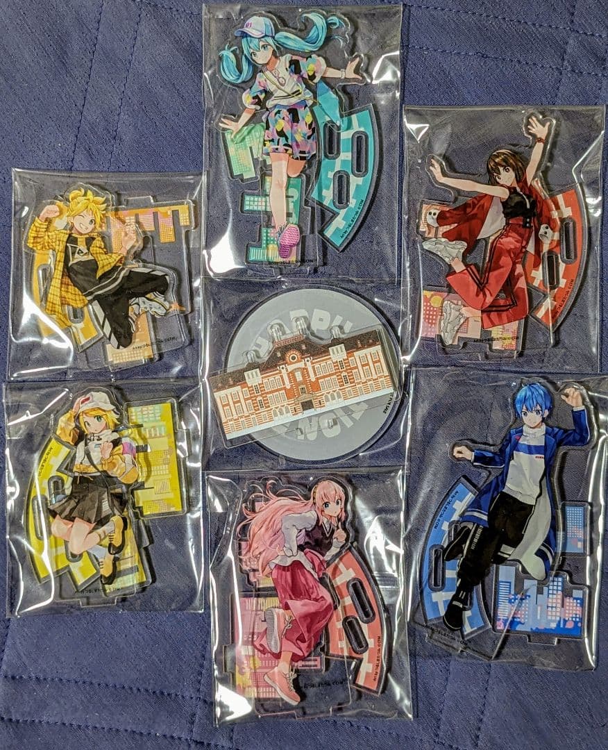 初音ミク 東京駅 アクリルスタンドセット 雑貨】初音ミク×NewDays 等身アクリルスタンド@アルセチカ:NewDays通販