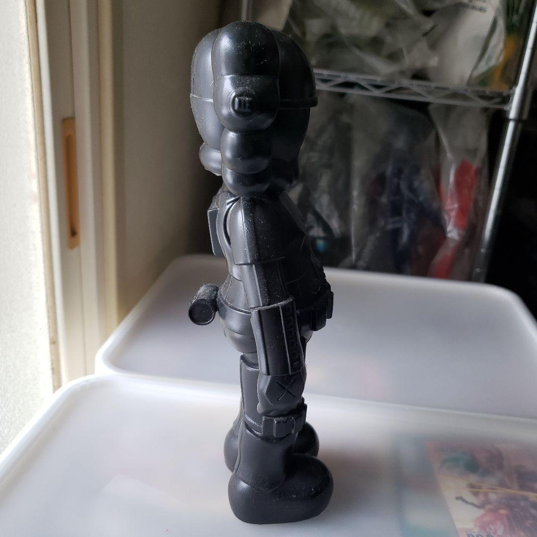 メディコムトイ ソフビ カウズホリデー スターウォーズ ストーム