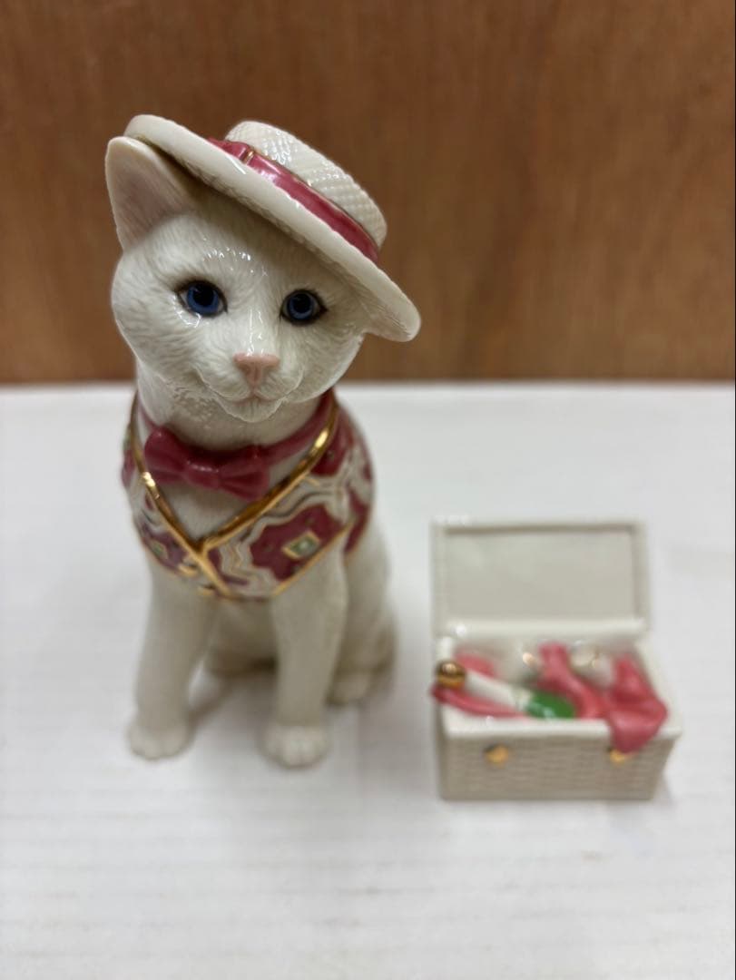 レノックス( 猫 ) Parvuneh Picnic LENOX (レノックス) 3匹の猫｜トレファクONLINE