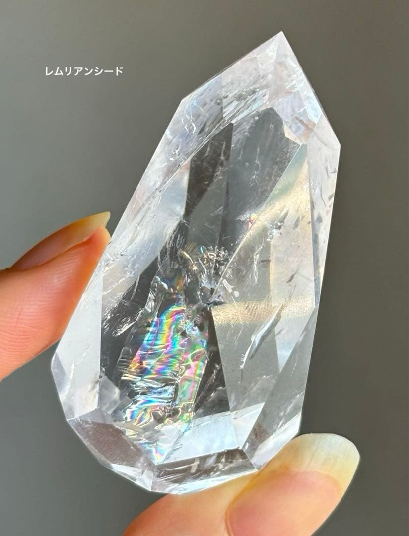 特価　少し石目あり　高品質　レムリアンシード　水晶　ファセットカット　虹　透明 楽天市場】レムリアンシード 正二十面体 虹入り Lサイズ AAA 神聖幾何