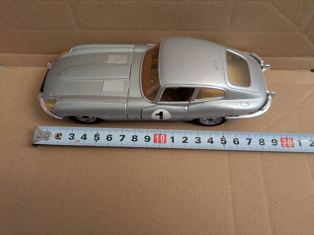 マジョレット　ジャガー　E ミニカー　1/24 中古食玩 ミニカー ジャガー Eタイプ 「マジョレットミニカー