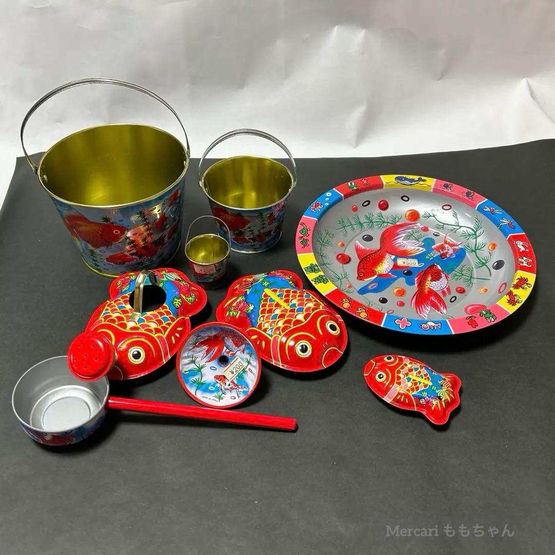 昭和レトロ ブリキ金魚 まとめ売り バケツ・皿・ジョーロ他 縁日 夏祭り 2026年最新】ブリキ 金魚 バケツの人気アイテム - メルカリ