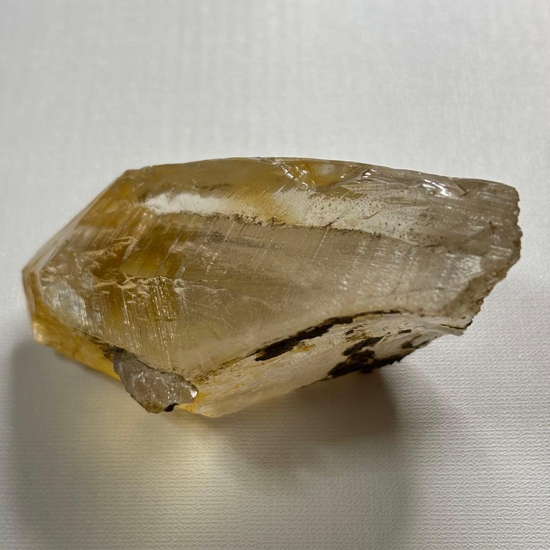 ヒマラヤ パキスタン ギルギット産 水晶 ゴールデンヒーラー 原石 170g