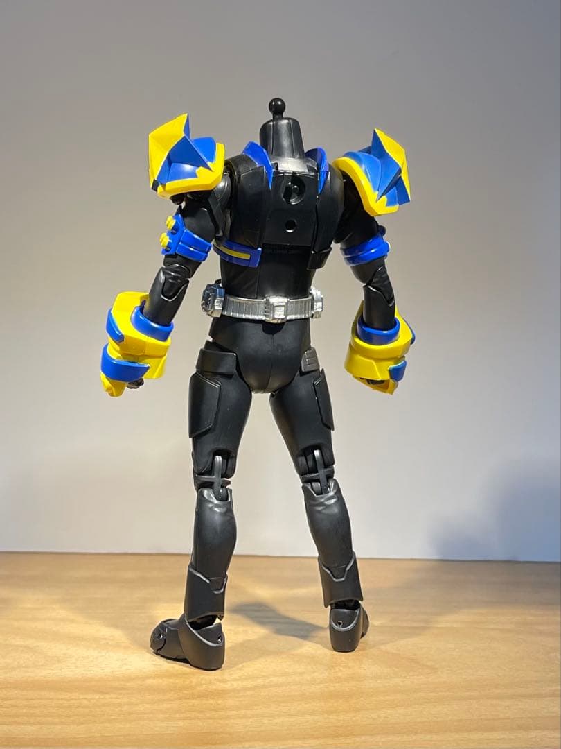 改造品　s.h.figuarts 仮面ライダーギーツ　エントリー　モンスター