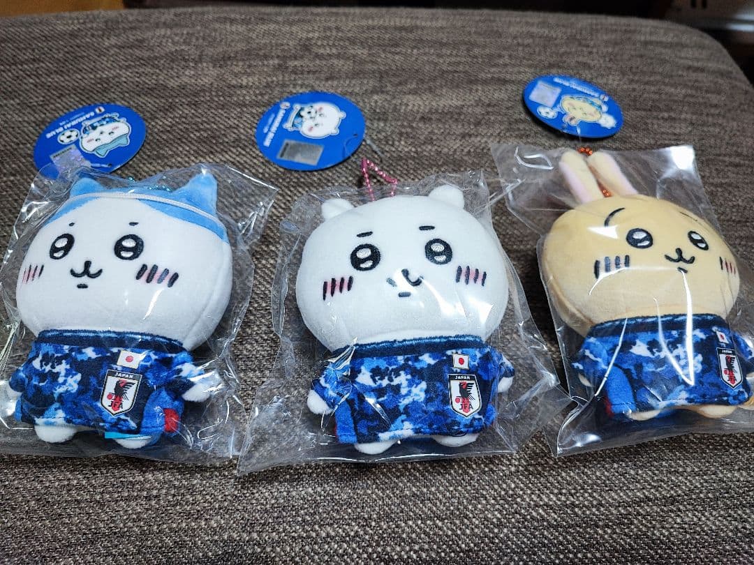 ちいかわ マスコット サッカー日本代表ver - メルカリ