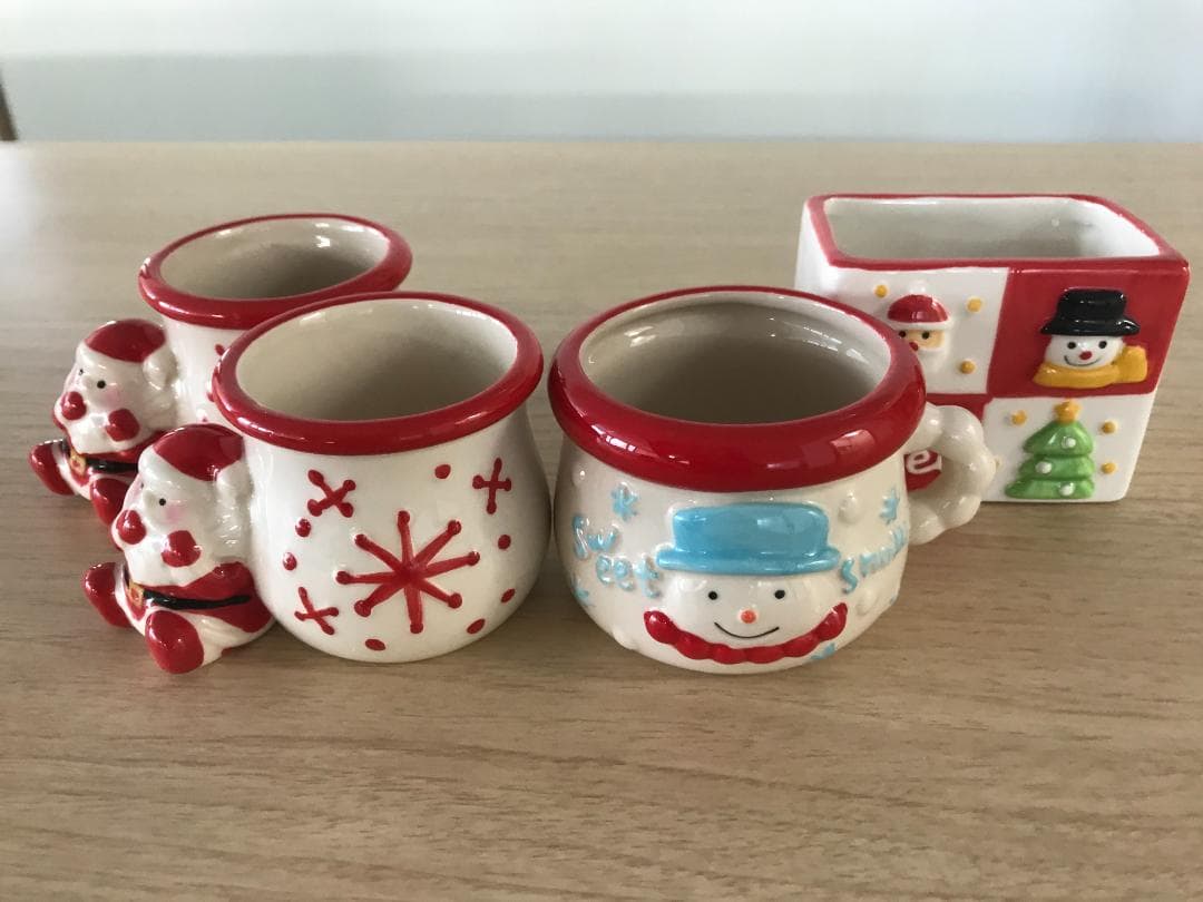クリスマス サンタさんカップ3個&サンタ小物入れ1個 陶器 CA-GO - メルカリ