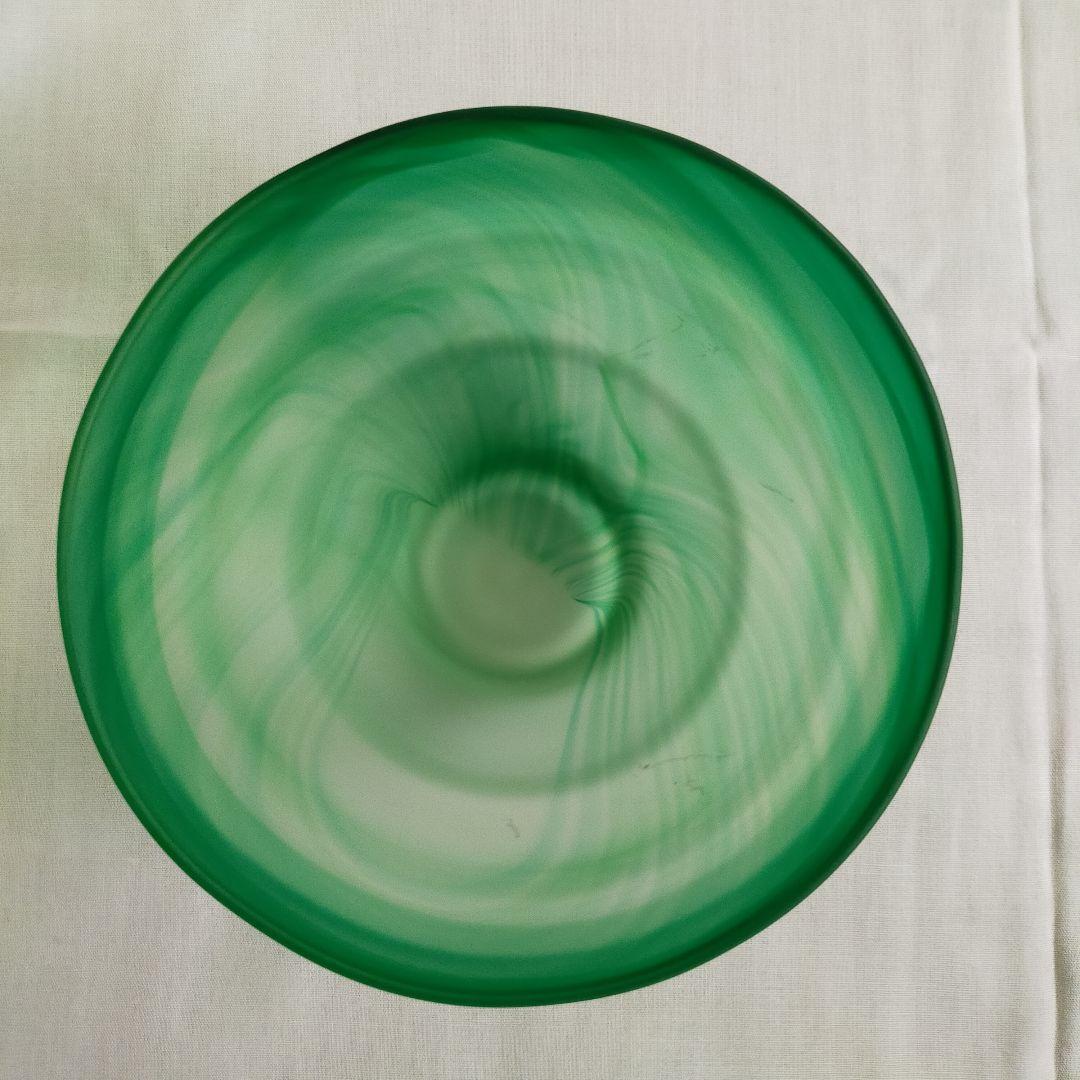 硝子茶碗 関吉昭作 茶道 平茶碗 黄緑色 耐熱処理ガラス【中古美品