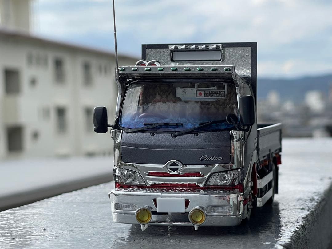 デコトラ‼️1/32 楽プラ・デュトロ☆完成品☆ - メルカリ