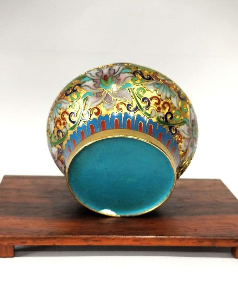 ❤【新品・未使用】中国 七宝琺瑯彩 花文 獅子摘蓋物 七宝焼 壺 ツボ
