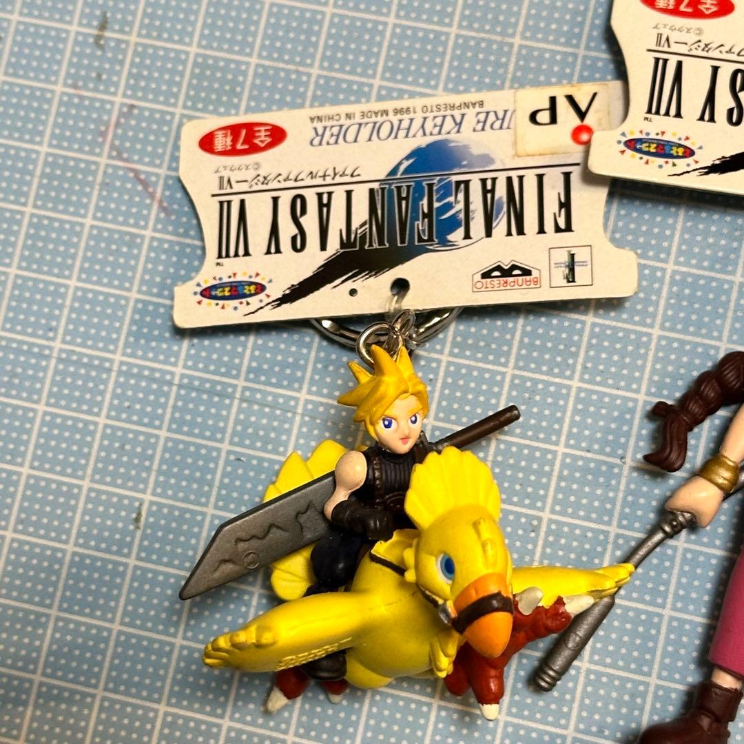 ファイナルファンタジー7 フィギュアキーホルダー クラウド チョコボ