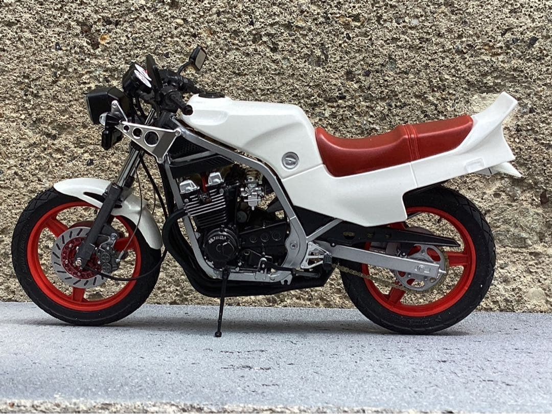 バイクプラモデル 族車 タミヤ1/12 ホンダCBR400F(ジャンク品) - メルカリ