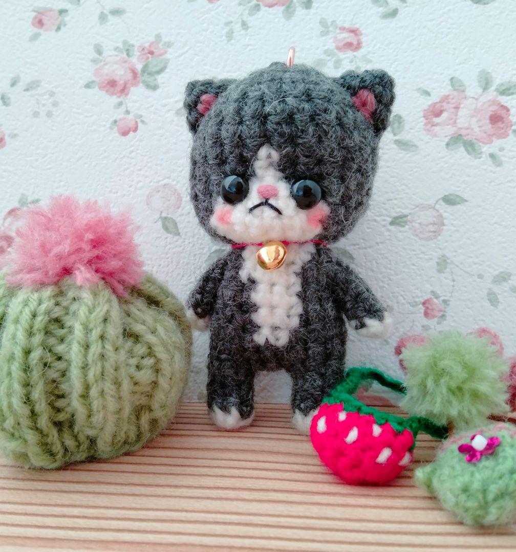 HANATOMO　あみぐるみ　猫　キーホルダー 0_388195c346ca0f039b8c394a3220