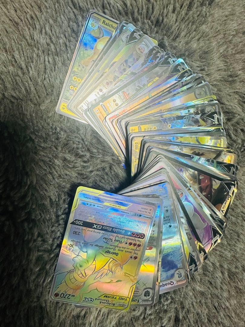 ポケモンカード英語版GX/V100枚＋収納ボックス Amazon.co.jp: ポケモンカード英語版 Snorlax GXボックス : おもちゃ