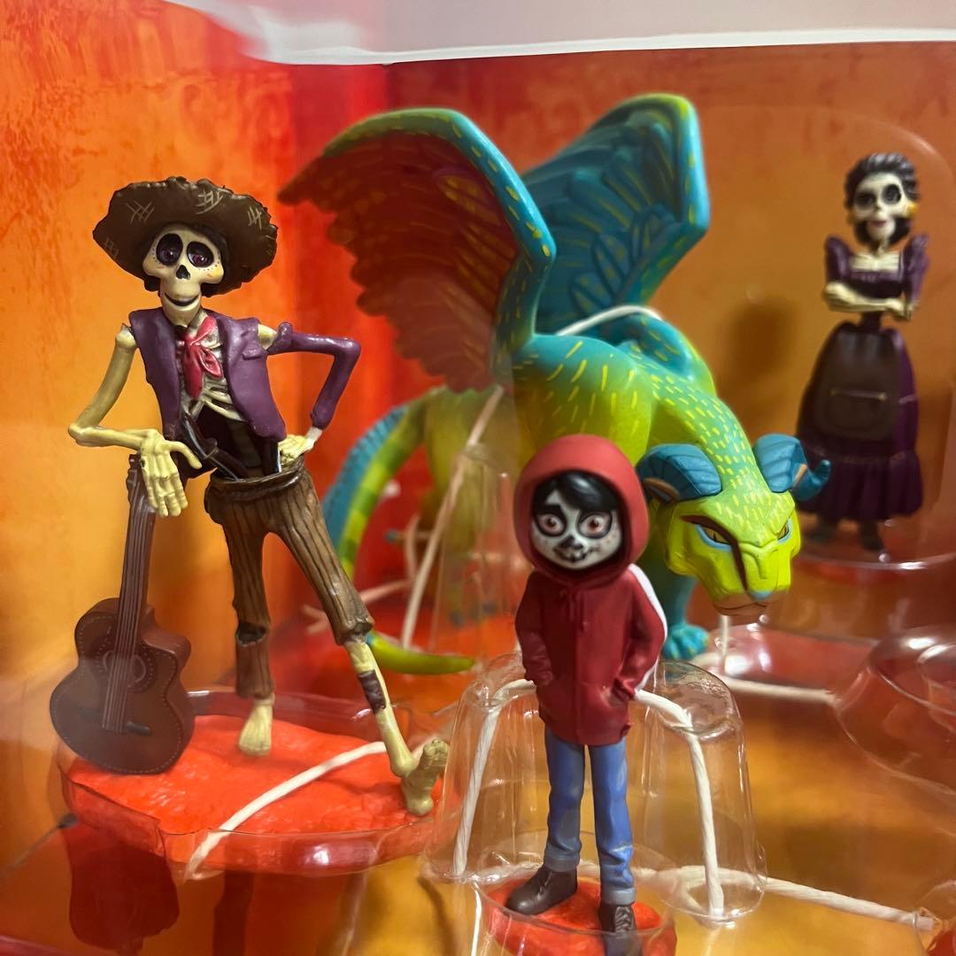 リメンバー・ミー デラックス フィギュア セット ディズニー COCO