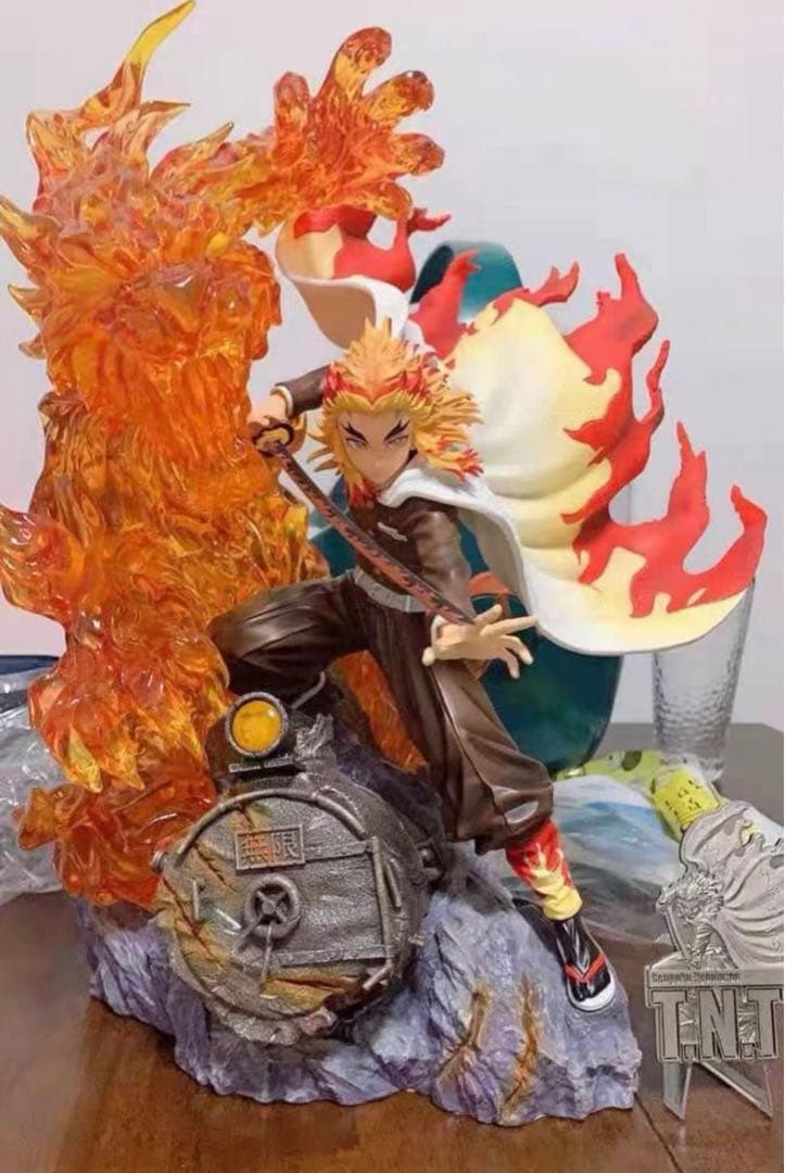 鬼滅の刃　フィギュア　ガレージキット　煉獄杏寿郎  TNT Amazon.co.jp: 海外製 鬼滅の刃 煉獄杏寿郎 1/6 スケールフィギュア