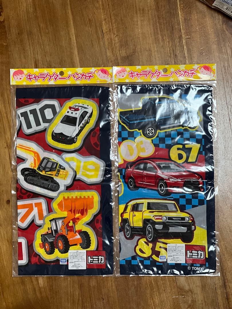 新品未使用】トミカ TOMICA 車両イラスト ハンカチ 2枚セット - メルカリ