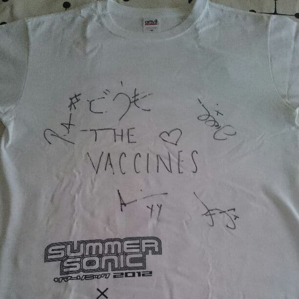 直筆サイン入り ヴァクシーンズ THE VACCINES Tシャツ 本物 直筆サイン入り ヴァクシーンズ THE VACCINES Tシャツ 本物 - メルカリ