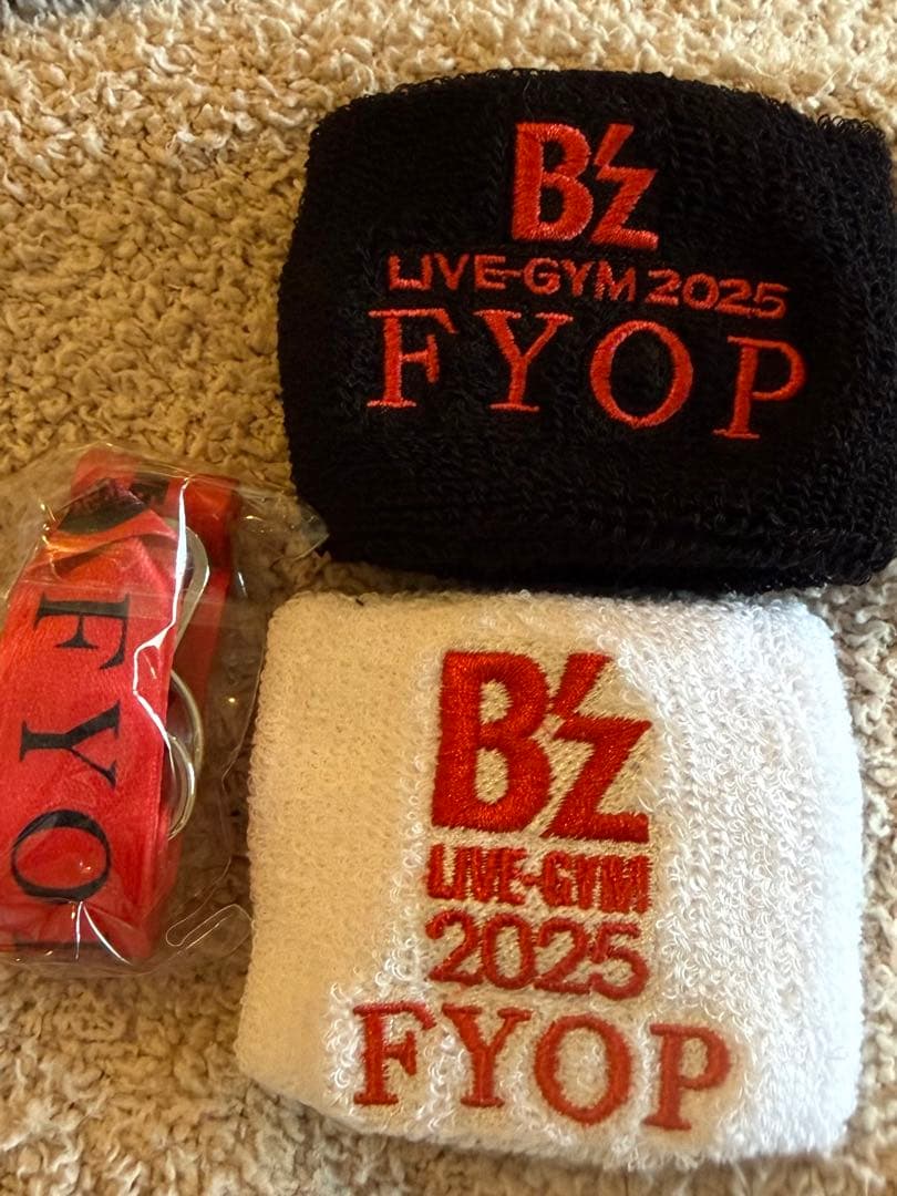 B'z リストバンド FYOP ガチャ - メルカリ
