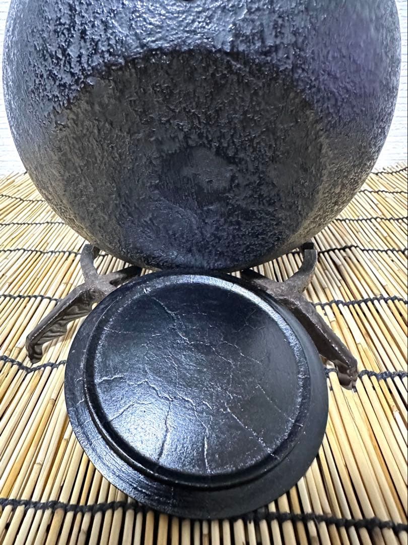未使用品 南部伝統工芸士 及川寛治作 18型姥口 アラレ 南部鉄瓶 南部