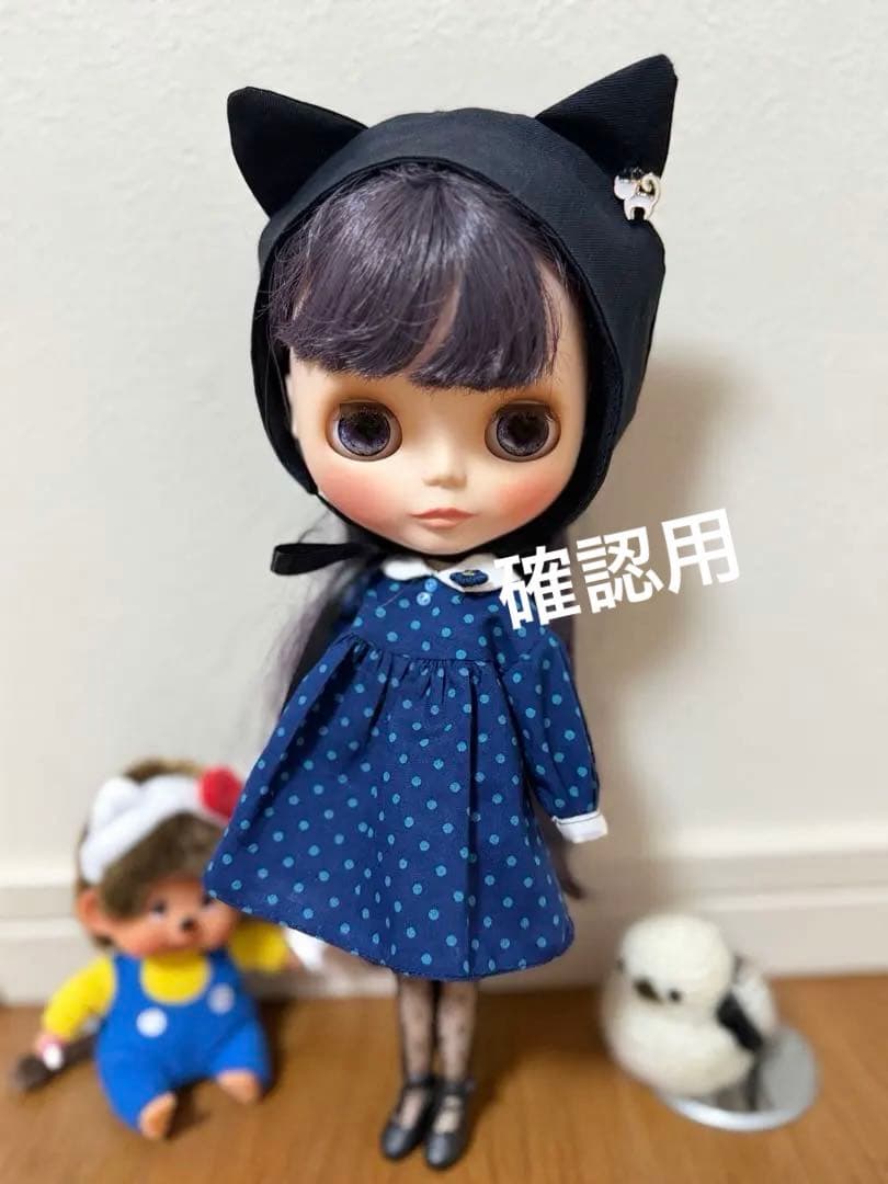 ブライスアウトフィット ワンピース、猫耳帽子、タイツ 3点セット ブライス アウトフィット 前開きワンピース セット - メルカリ