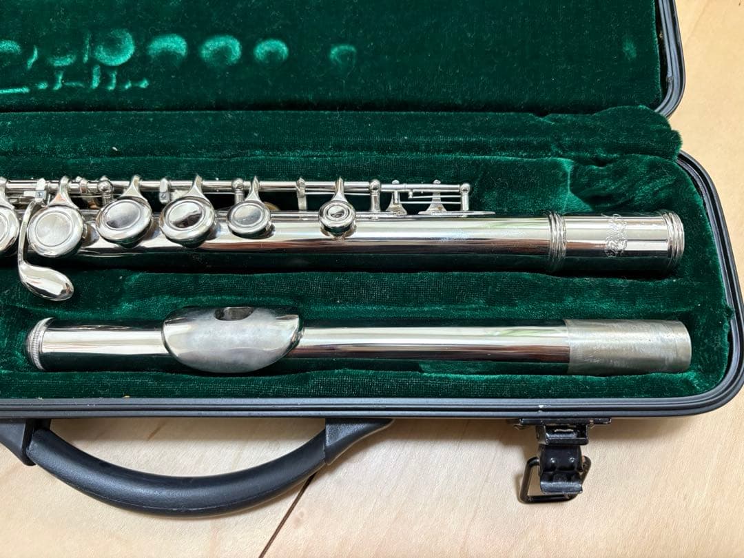 ケルントナー Kaerntner フルート 管楽器 吹奏楽 ケース付き - メルカリ