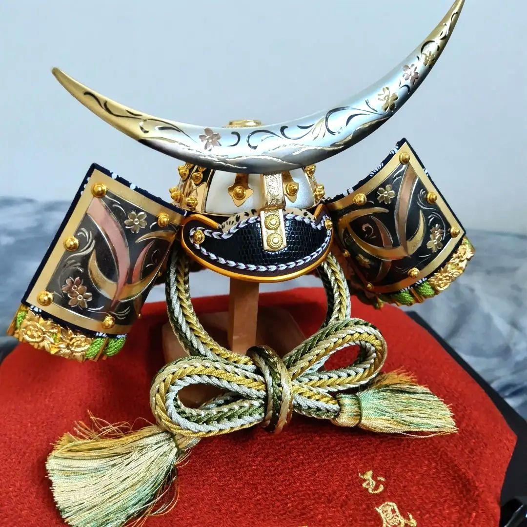 兜　かぶと　５月人形　久月　こどもの日　上原玉鳳作品　伊達政宗　ケース入り 上原玉鳳作 伊達政宗公 兜収納飾り 71GC-13-Z | 収納飾り | 【公式