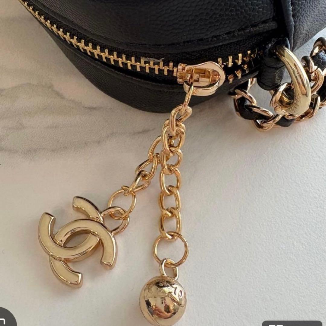 CHANEL ノベルティ チェーンショルダーバッグ チャーム付 - メルカリ