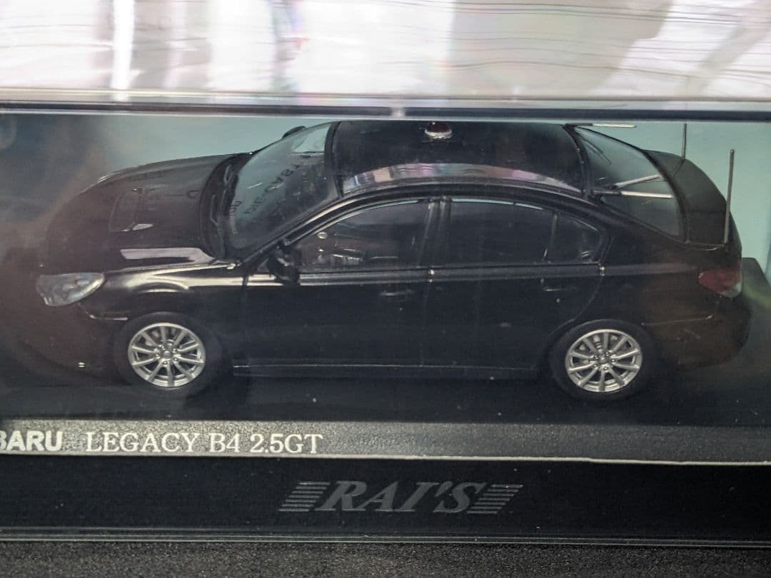 RAI'S 1/43 スバル レガシィ B4 2.5GT 要人警護車両