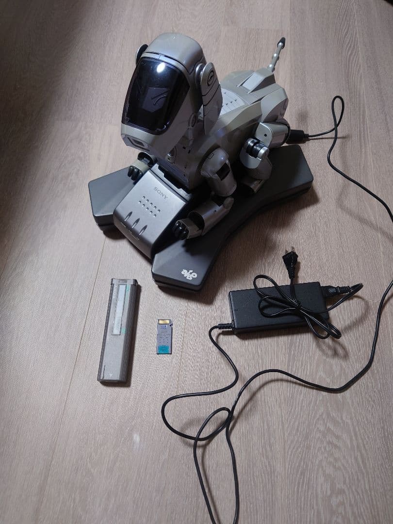 SONY 初代 aibo ERS-111 当時物 - メルカリ