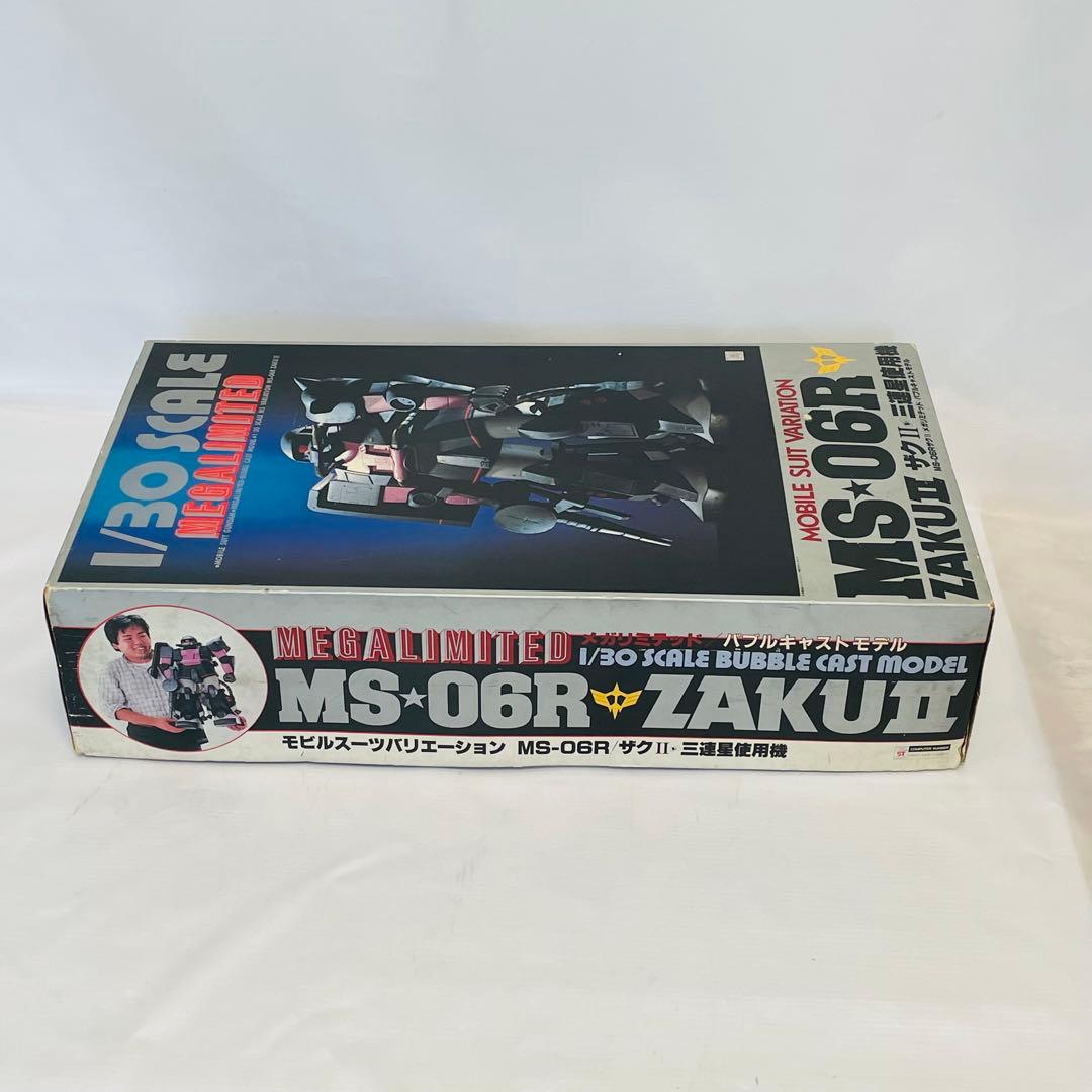 1/30 バブルキャストモデル MS-06R ザクⅡ 黒い三連星使用機 - メルカリ