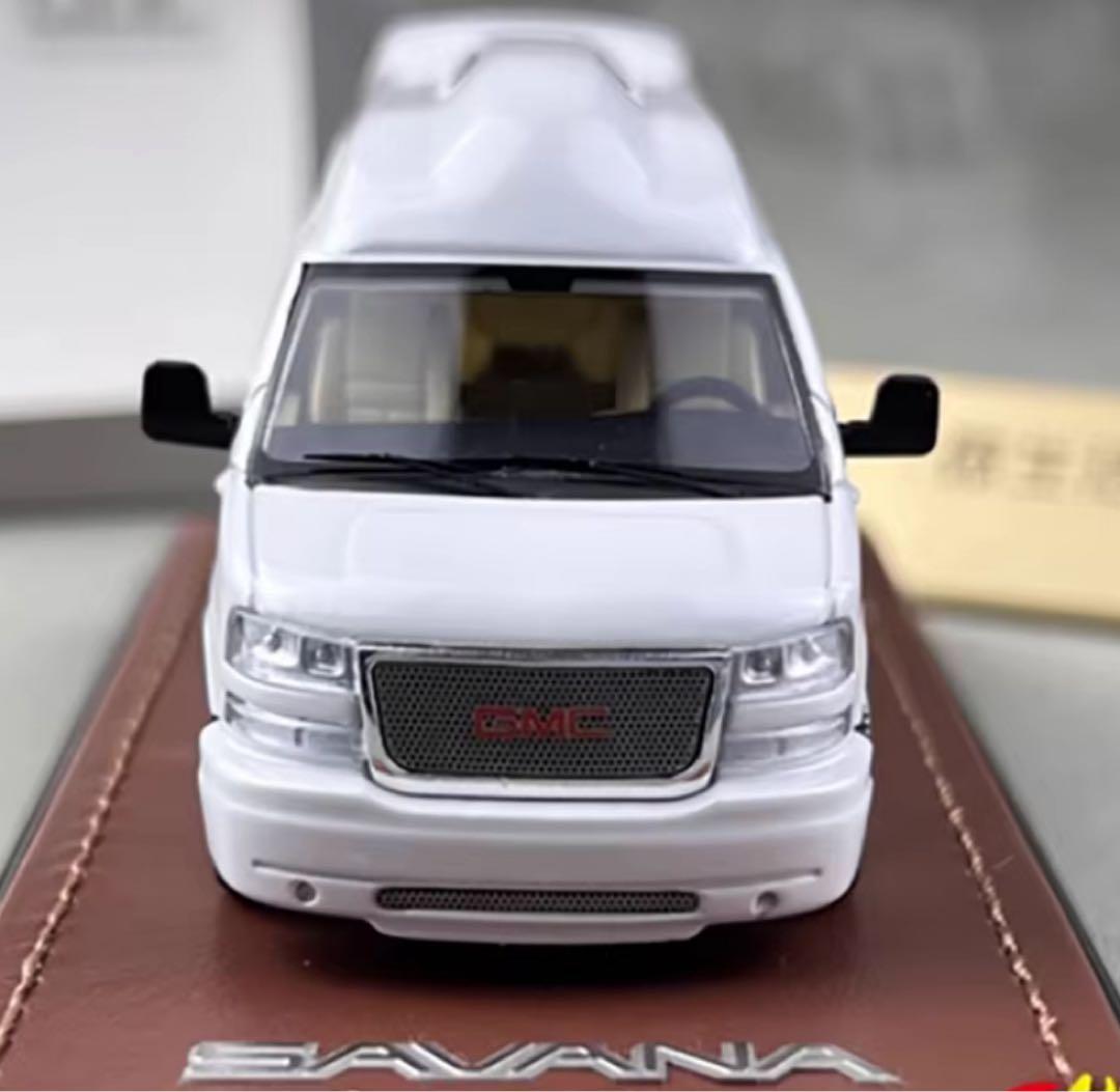 GOC 1/64 GMC SAVANA サバナ サバンナ 白 ホワイト アメ車 - メルカリ