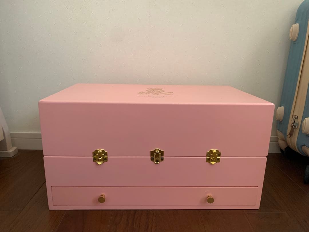 NINA'S ディスプレイボックス　非売品　メイクBOX収納紅茶缶 楽天市場】NINA'S(ニナス)紅茶缶2点ギフトセット(二ナス限定ボックス