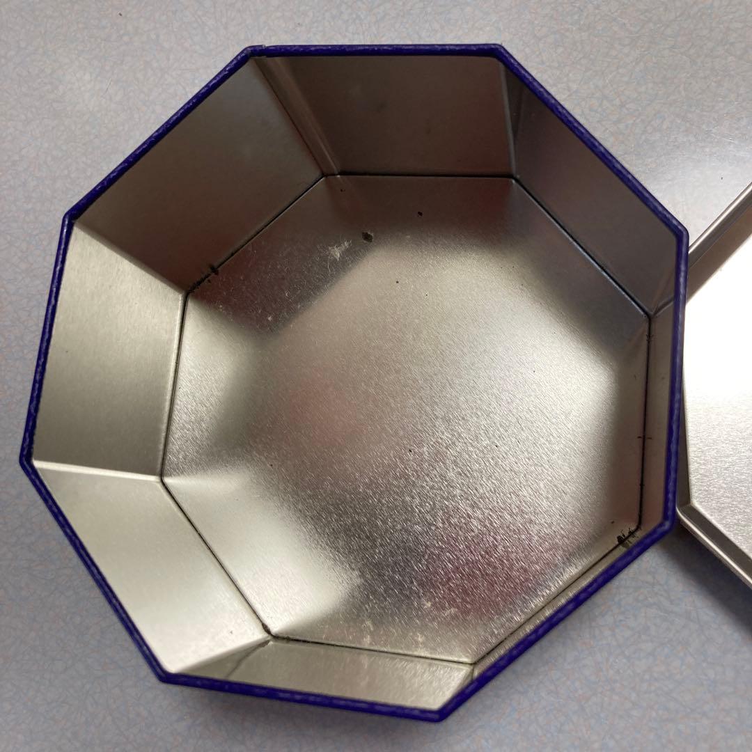 ディズニーランド エレクトリカルパレード お菓子缶 - メルカリ
