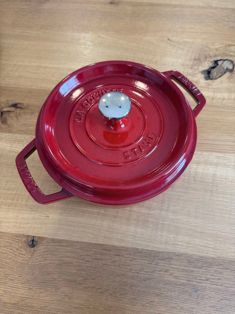 staub ストウブ ピコ・ココット ラウンド 20cm レッド Amazon.co.jp: staub ストウブ 「 ピコ ココット ラウンド