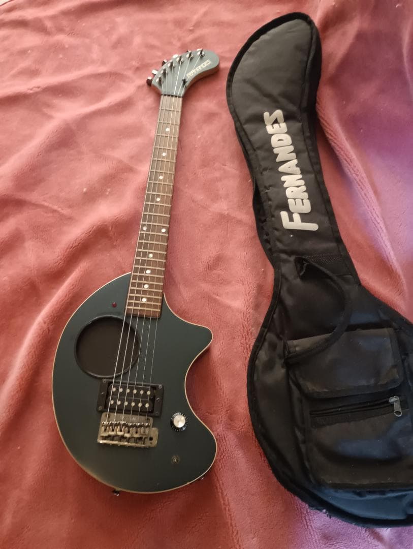 FERNANDES エレキギター ZO-3 芸達者 FERNANDES ZO-3シリーズ アンプ内蔵エレクトリックギターZO-3芸達者