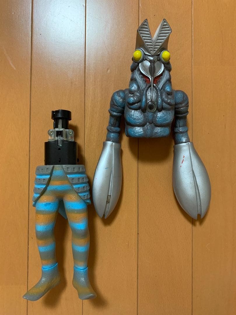 動作確認済み】サウンドバトラー（ウルトラマン、バルタン星人