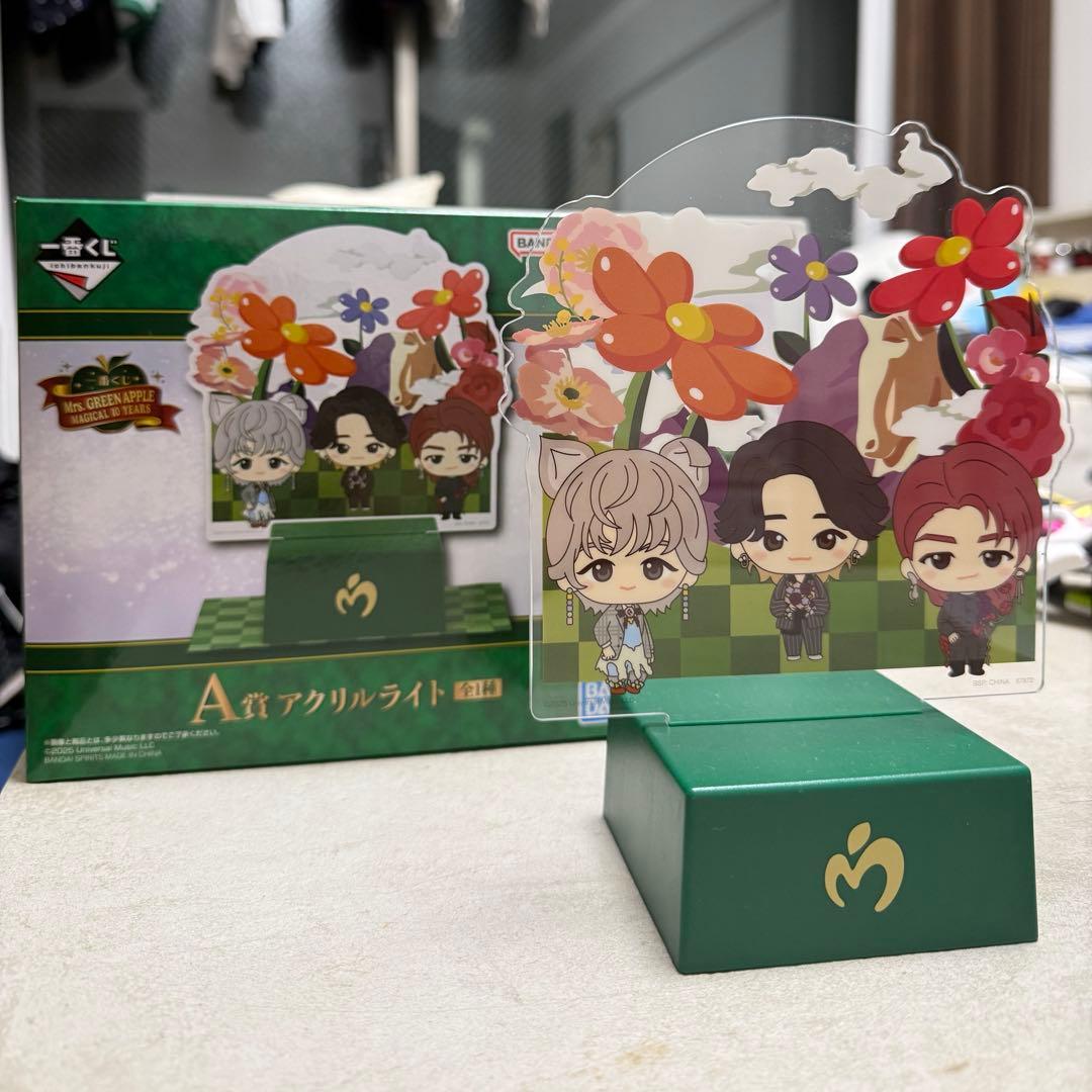 ね*︎様 一番くじ ミセス A賞 アクリルライト - メルカリ
