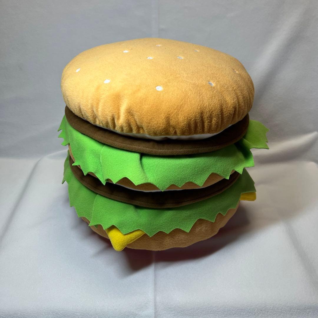 非売品）マクドナルド ハンバーガー ビックマック クッション 高27直径