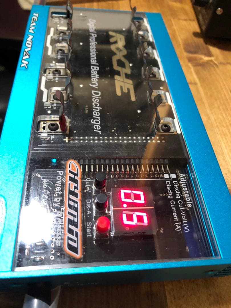 セール美品】ROCPBD010PR ROCHE バッテリディスチャージャー 青 - メルカリ
