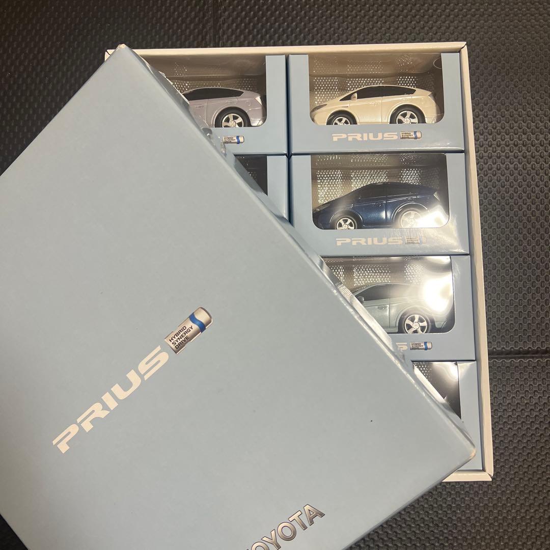 トヨタ プリウス ミニカー 8台セット 非売品 - メルカリ