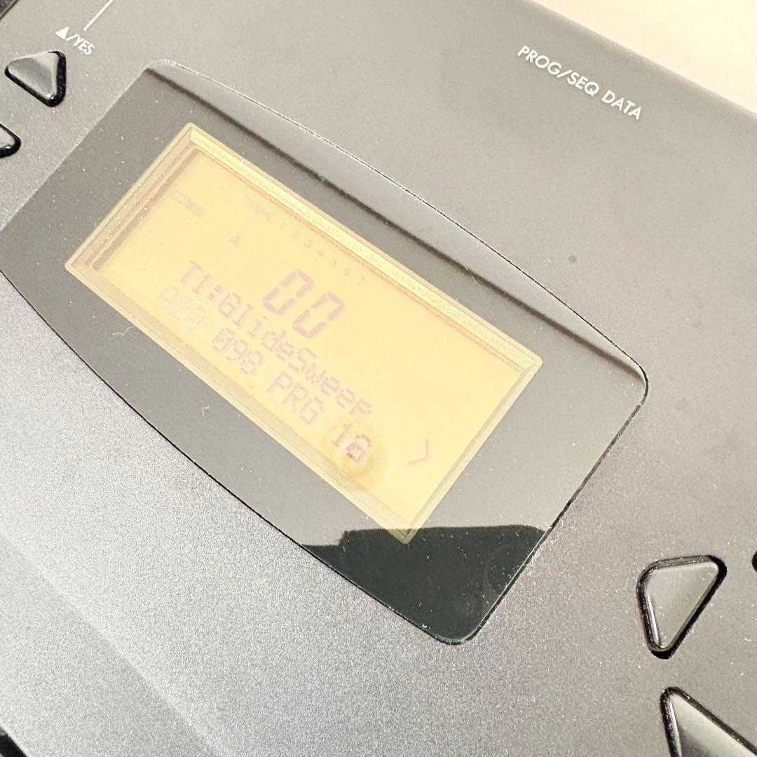 美品•音出し確認済み】KORGコルグ シンセサイザー ワークステーション