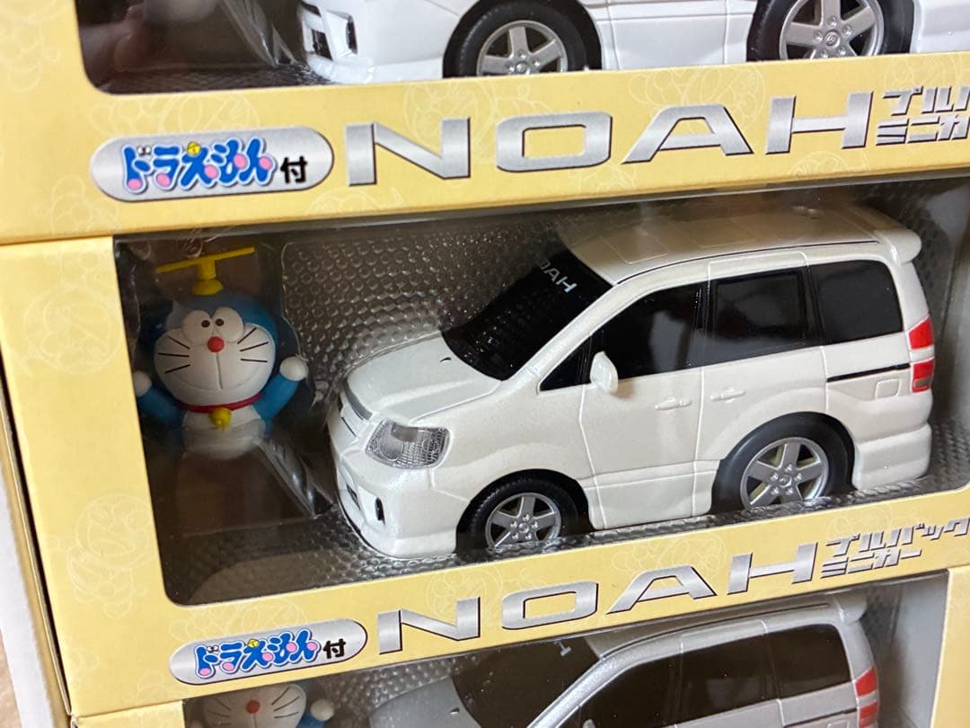 トヨタ ドラえもん ノア NOAH プルバックミニカー パッソ PASSO