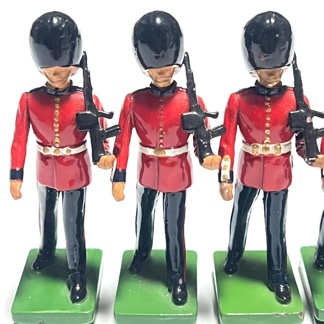 ブリテン社 英国衛兵 メタル ミニチュア Britains Miniature - メルカリ