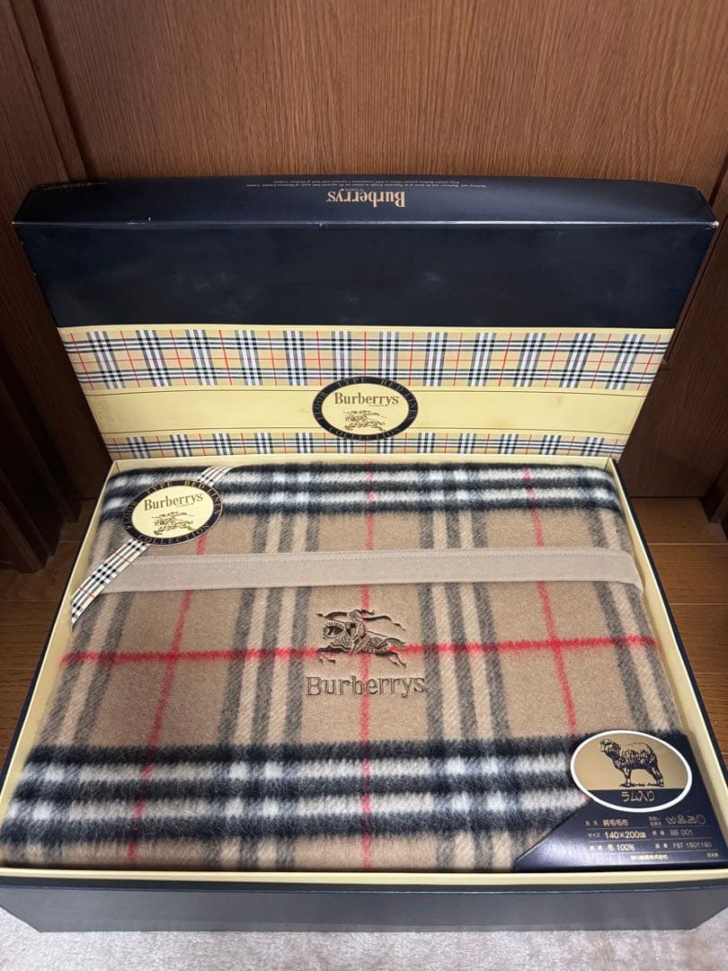 Burberrys バーバリー 純毛毛布 ラム入り 140×200cm 箱付き バーバリー 純毛毛布 Burberrys ウールブランケット 140×200cm - メルカリ