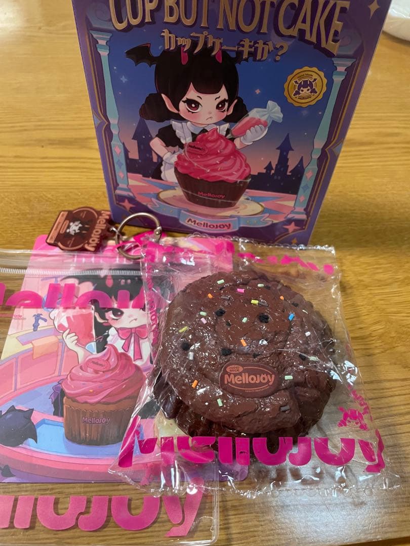 Mellojoy メロジョイ カップケーキか？ チョコレートレインボー